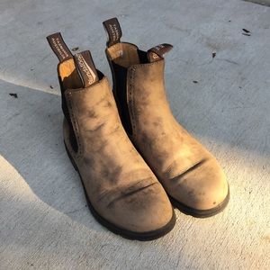 Blundstone High Top boots style# 1351 in Rustic Brown. Size 5 AU/8 W US